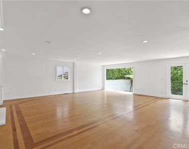 7908 W 81st - Photo Thumbnail 11