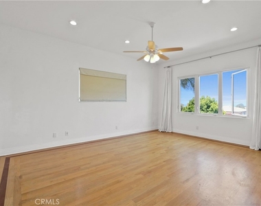 7908 W 81st - Photo Thumbnail 25