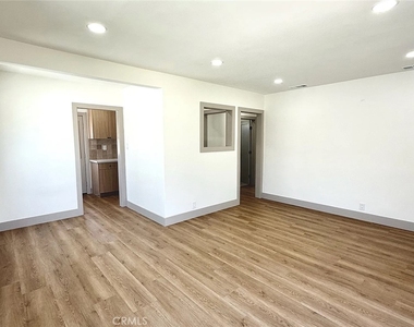 2510 Termino Avenue - Photo Thumbnail 9