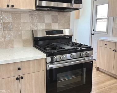 2510 Termino Avenue - Photo Thumbnail 14