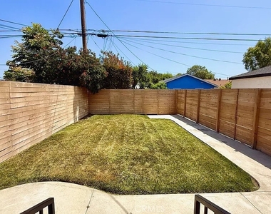 2510 Termino Avenue - Photo Thumbnail 5