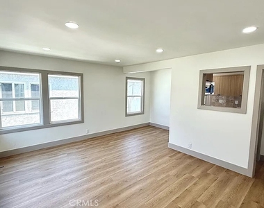 2510 Termino Avenue - Photo Thumbnail 8