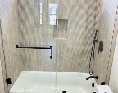 2510 Termino Avenue - Photo Thumbnail 18