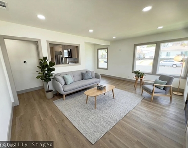 2510 Termino Avenue - Photo Thumbnail 8