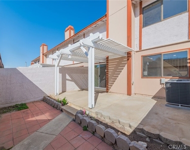 5212 Berkshire Way - Photo Thumbnail 22