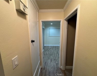 104 Sinclair Avenue - Photo Thumbnail 23