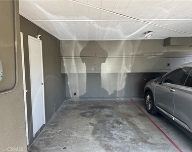 104 Sinclair Avenue - Photo Thumbnail 6