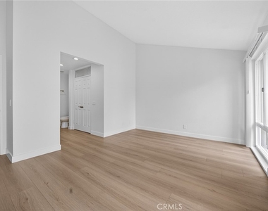 23412 Highcrest Rd - Photo Thumbnail 12