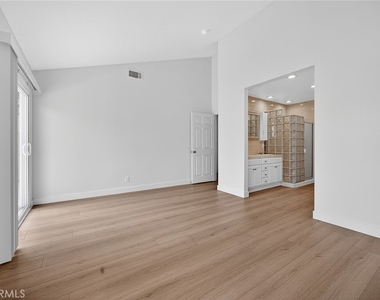 23412 Highcrest Rd - Photo Thumbnail 13