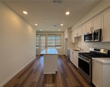 35 Bigsby Drive - Photo Thumbnail 6