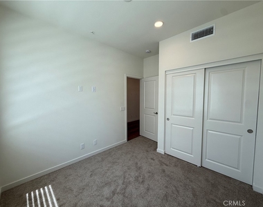 35 Bigsby Drive - Photo Thumbnail 10