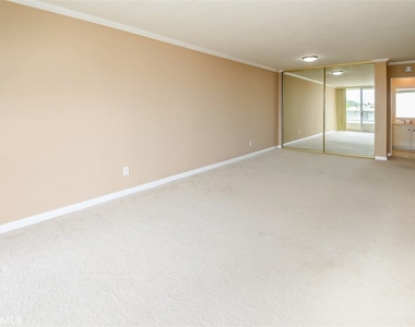32709 Seagate Drive - Photo Thumbnail 9