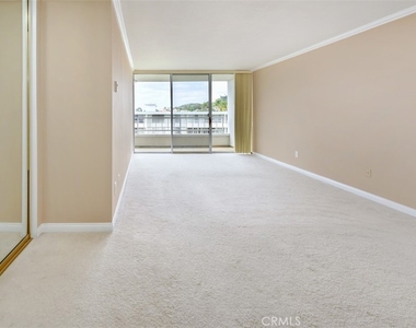 32709 Seagate Drive - Photo Thumbnail 6