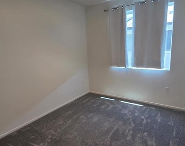 5280 Beachfront - Photo Thumbnail 14