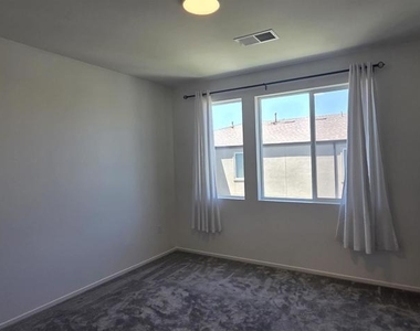 5280 Beachfront - Photo Thumbnail 11