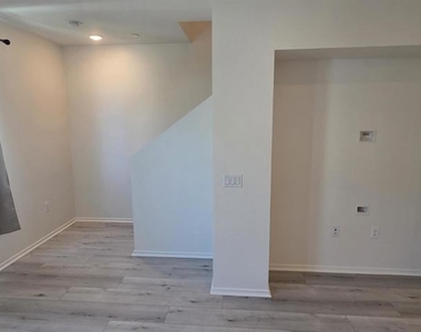 5280 Beachfront - Photo Thumbnail 9