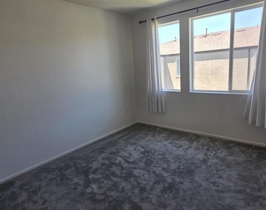 5280 Beachfront - Photo Thumbnail 10