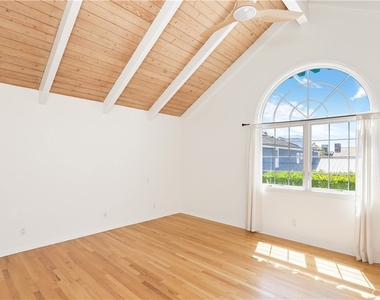 2025 E Balboa - Photo Thumbnail 34