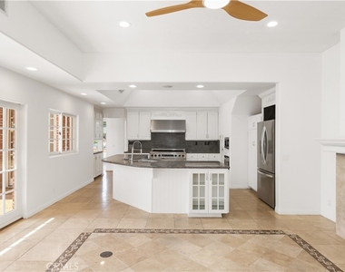 2025 E Balboa - Photo Thumbnail 43