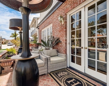 2025 E Balboa - Photo Thumbnail 1