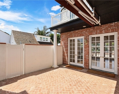 2025 E Balboa - Photo Thumbnail 8