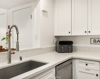 25761 Le Parc - Photo Thumbnail 15