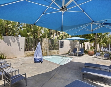 2510 Rivington - Photo Thumbnail 35