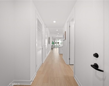 2510 Rivington - Photo Thumbnail 7