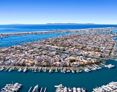 200 Grand Canal - Photo Thumbnail 41