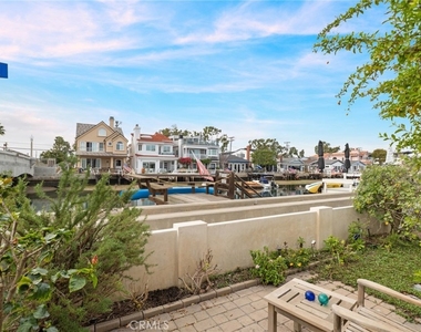 200 Grand Canal - Photo Thumbnail 13