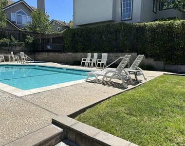 1071 Almaden Village Lane - Photo Thumbnail 18