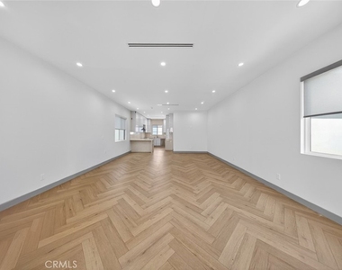 10843 Cantara Street - Photo Thumbnail 2