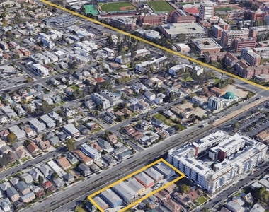 1114 Exposition Boulevard - Photo Thumbnail 5