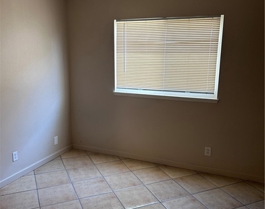 1271 N Emogene Street - Photo Thumbnail 7