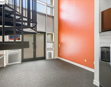 809 Clay St - Photo Thumbnail 7