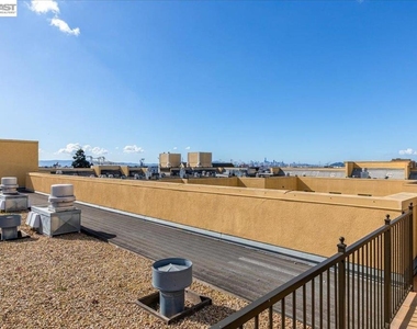 809 Clay St - Photo Thumbnail 25