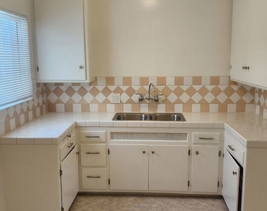 8261 Crenshaw Drive - Photo Thumbnail 2