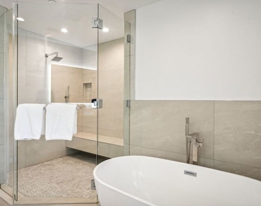 731 N Curson Avenue - Photo Thumbnail 35