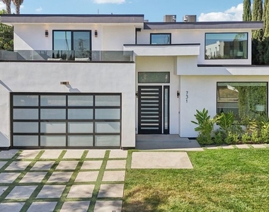 731 N Curson Avenue - Photo Thumbnail 6
