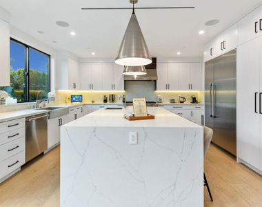 731 N Curson Avenue - Photo Thumbnail 21