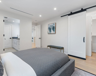 731 N Curson Avenue - Photo Thumbnail 48