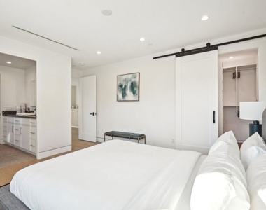 731 N Curson Avenue - Photo Thumbnail 49