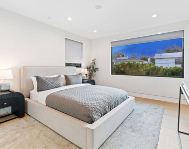 731 N Curson Avenue - Photo Thumbnail 41