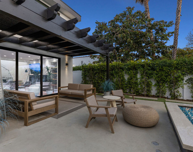 731 N Curson Avenue - Photo Thumbnail 69