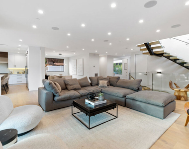 731 N Curson Avenue - Photo Thumbnail 13