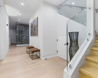 731 N Curson Avenue - Photo Thumbnail 28