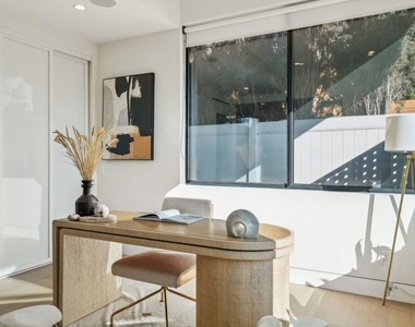 731 N Curson Avenue - Photo Thumbnail 59