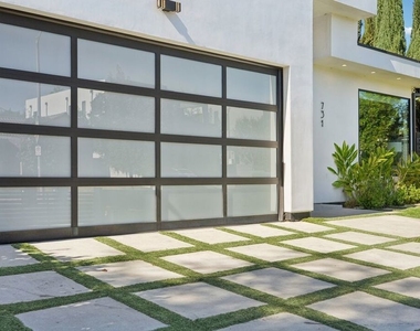 731 N Curson Avenue - Photo Thumbnail 8