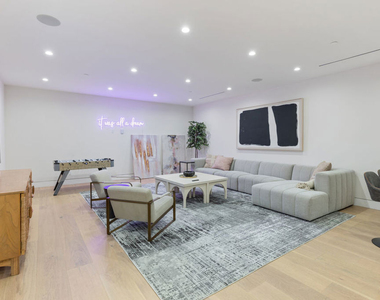 731 N Curson Avenue - Photo Thumbnail 52