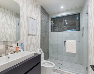 731 N Curson Avenue - Photo Thumbnail 47